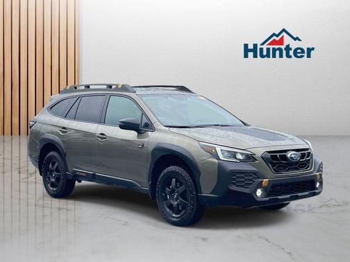 Autumn Green Metallic 2025 Subaru Outback Wilderness