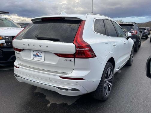 2023 Volvo XC60 B5 Plus Bright Theme