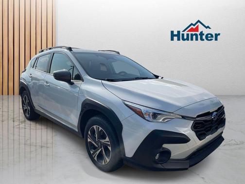 Crystal White Pearl 2025 Subaru Crosstrek Premium