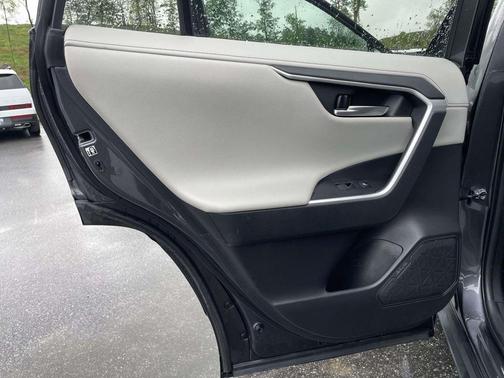 Magnetic Gray Metallic 2020 Toyota RAV4 Limited