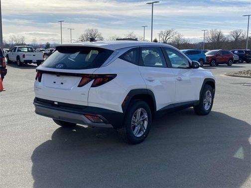 Serenity White Pearl 2025 Hyundai TUCSON SE