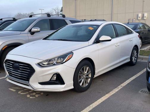 2018 Hyundai SONATA SE