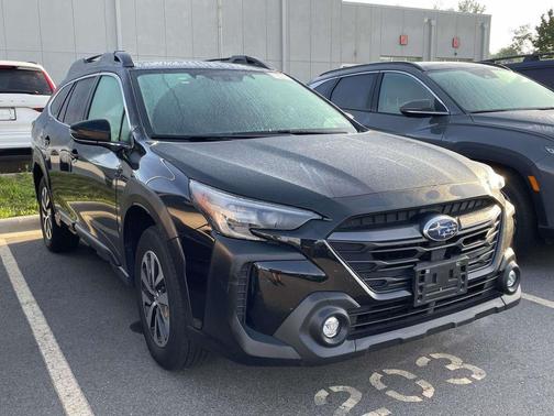 Crystal Black Silica 2024 Subaru Outback Premium