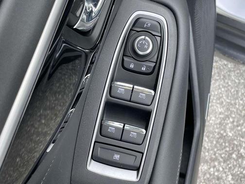 Ice Silver Metallic 2024 Subaru Outback Touring