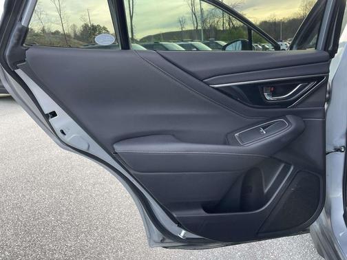 Ice Silver Metallic 2024 Subaru Outback Touring