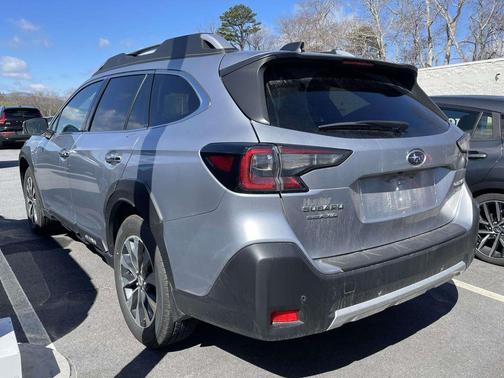 2024 Subaru Outback Touring