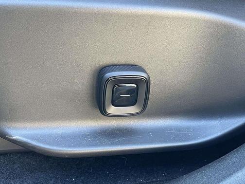 2025 Volvo EX30 Twin Motor Plus