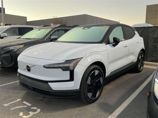 2025 Volvo EX30 Twin Motor Plus
