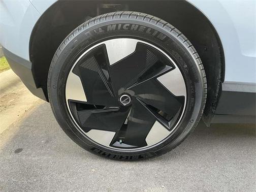 2025 Volvo EX30 Twin Motor Plus