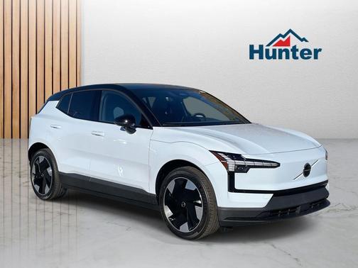 2025 Volvo EX30 Twin Motor Plus