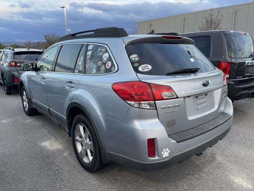 Ice Silver Metallic 2014 Subaru Outback 2.5i Limited
