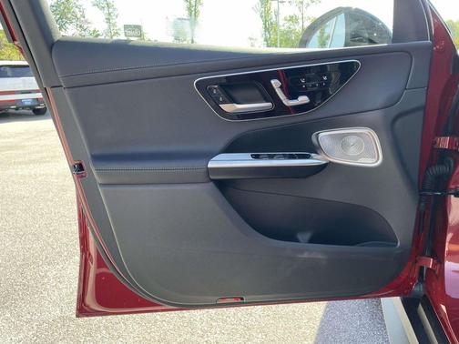MANUFAKTUR Patagonia Red Metallic 2024 Mercedes-Benz GLC 300 Base 4MATIC