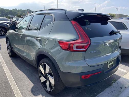 Sage Green Metallic 2023 Volvo XC40 Recharge Pure Electric Twin Ultimate
