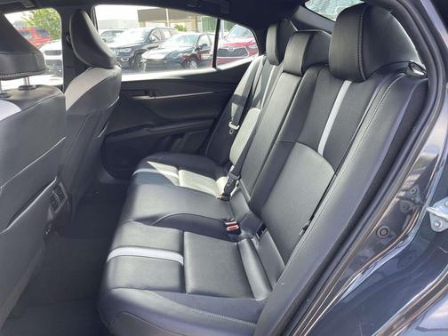 UNDERGROUND 2025 Toyota Camry SE