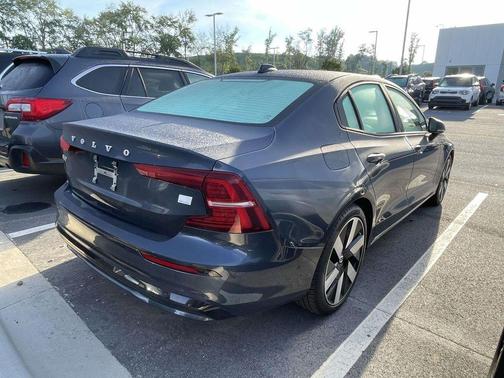 Denim Blue Metallic 2024 Volvo S60 Recharge Plug-In Hybrid T8 Plus Dark Theme