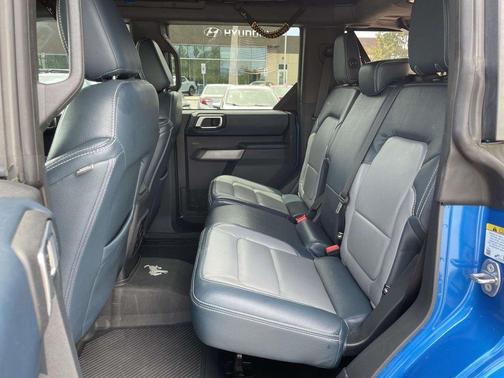 Velocity Blue Metallic 2022 Ford Bronco Outer Banks