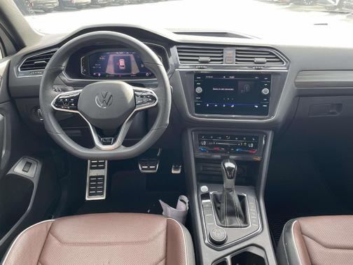 Opal White Pearl Effect 2024 Volkswagen Tiguan 2.0T SEL R-Line
