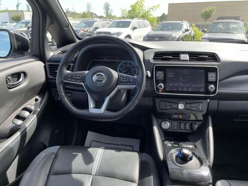 2022 Nissan Leaf SL PLUS