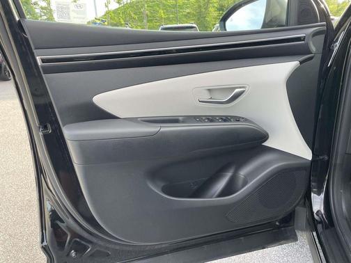Black Pearl 2024 Hyundai TUCSON Hybrid Blue