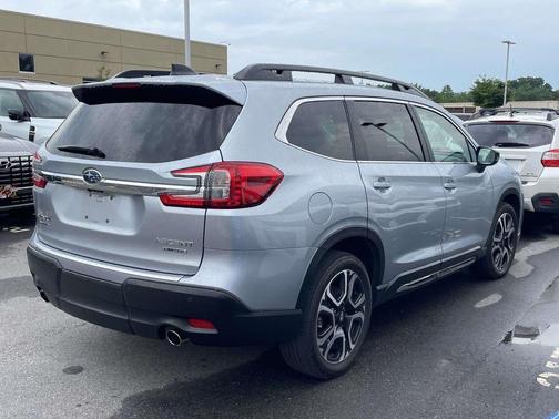 Ice Silver Metallic 2024 Subaru Ascent Limited