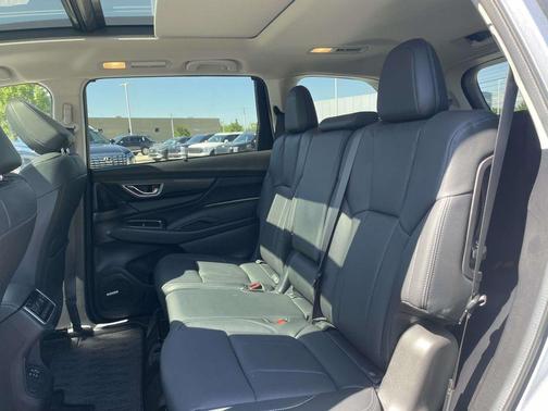 Ice Silver Metallic 2024 Subaru Ascent Limited
