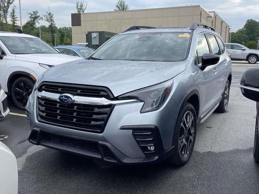 Ice Silver Metallic 2024 Subaru Ascent Limited