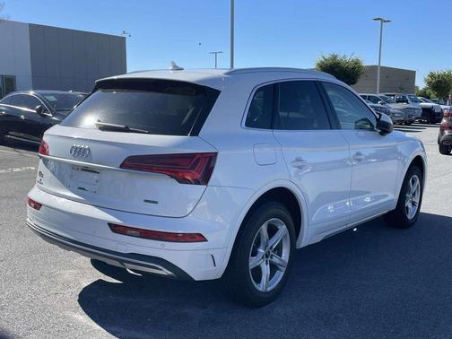 Ibis White 2021 Audi Q5 45 Premium