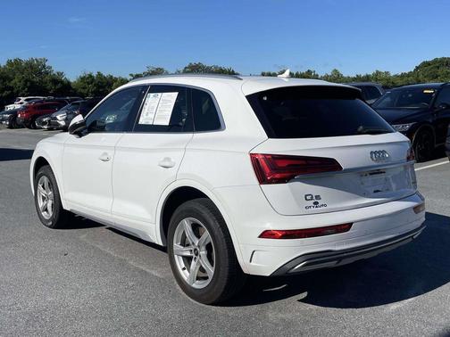 Ibis White 2021 Audi Q5 45 Premium