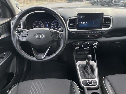 2022 Hyundai VENUE Limited