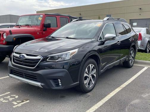 Crystal Black Silica 2022 Subaru Outback Touring