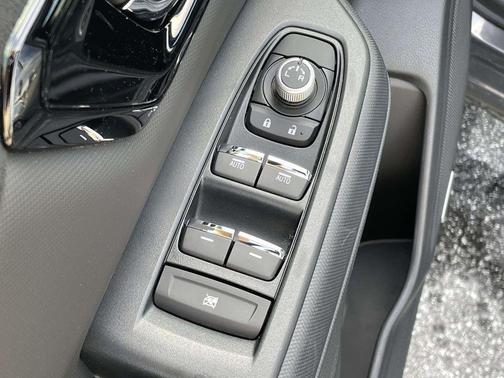 Magnetite Gray Metallic 2025 Subaru Forester Limited