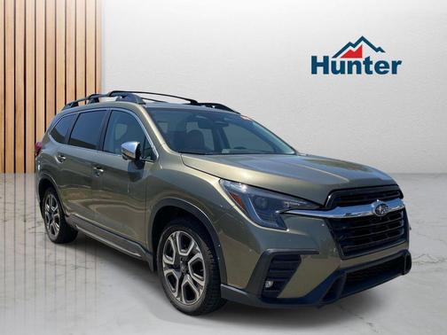 Autumn Green Metallic 2023 Subaru Ascent Limited 8-Passenger