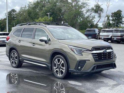 Autumn Green Metallic 2023 Subaru Ascent Limited 8-Passenger