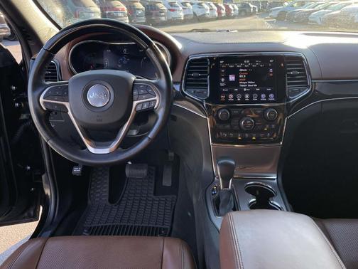 Diamond Black 2020 Jeep Grand Cherokee Overland