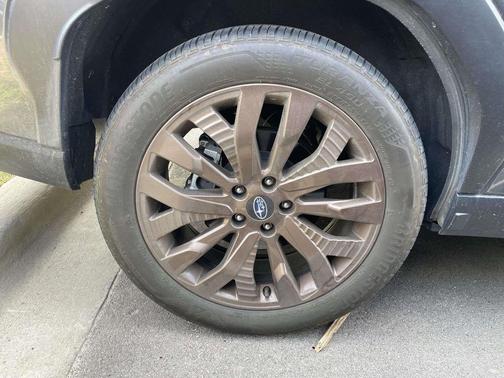 Magnetite Gray Metallic 2025 Subaru Forester Sport