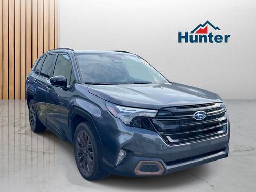 Magnetite Gray Metallic 2025 Subaru Forester Sport