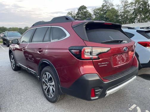 Crimson Red Pearl 2022 Subaru Outback Limited