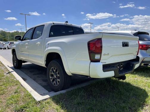 Ice 2023 Toyota Tacoma SR5