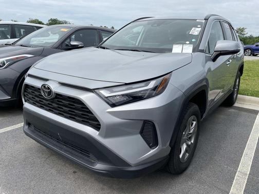 Silver Sky Metallic 2025 Toyota RAV4 XLE