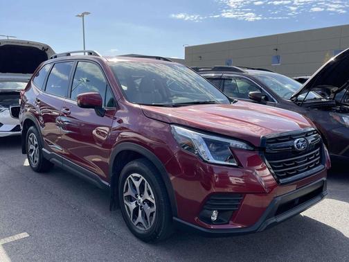 2024 Subaru Forester Premium