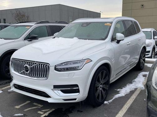 2024 Volvo XC90 Recharge Plug-In Hybrid T8 Ultimate Bright Theme 7-Seater