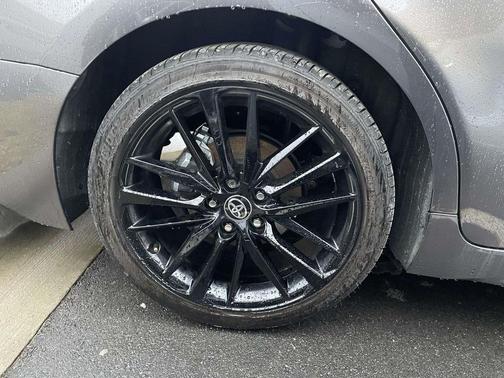 2024 Toyota Camry Hybrid XSE