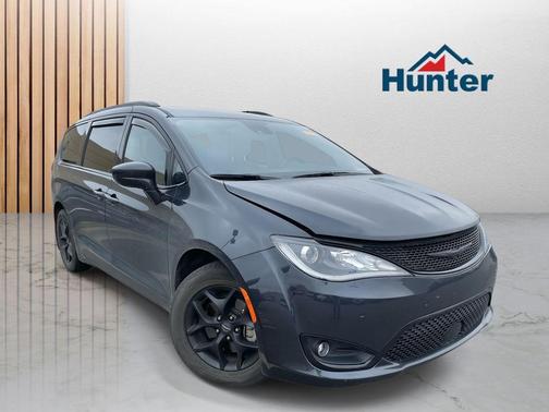 2020 Chrysler Pacifica Touring-L Plus