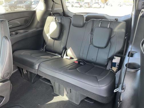 2020 Chrysler Pacifica Touring-L Plus