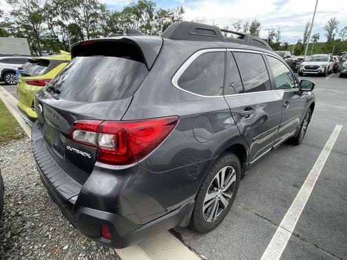 Magnetite Gray Metallic 2018 Subaru Outback 2.5i Limited