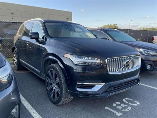 2024 Volvo XC90 Recharge Plug-In Hybrid T8 Ultimate Bright Theme 7-Seater