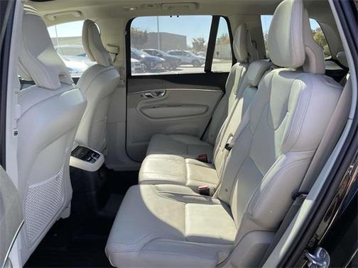 2024 Volvo XC90 Recharge Plug-In Hybrid T8 Ultimate Bright Theme 7-Seater