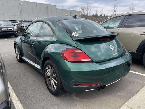 2017 Volkswagen Beetle 1.8T SE