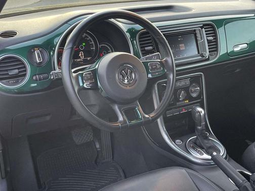 2017 Volkswagen Beetle 1.8T SE