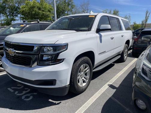 Summit White 2020 Chevrolet Suburban LT
